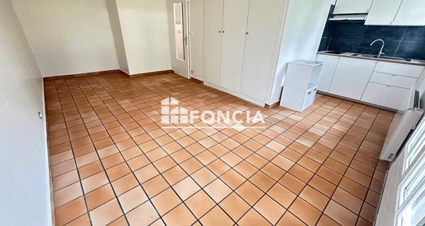 Location Studio 29.49 m² - Châtenay-malabry 92290