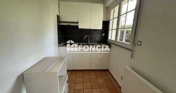 Location Studio 29.49 m² - Châtenay-malabry 92290