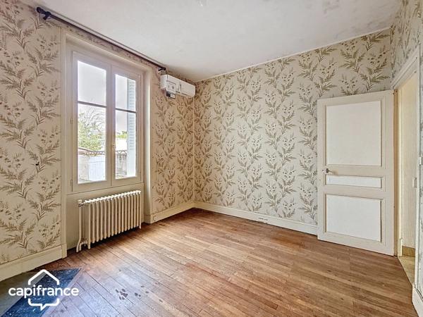 Thouars centre Maison de ville de 90 m2 3 chambres
