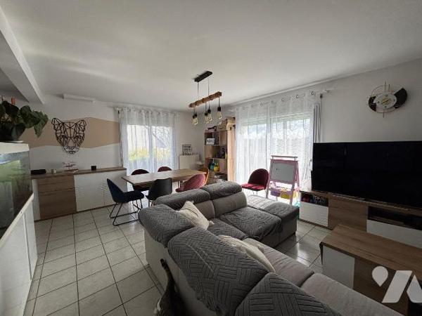 Maison  familiale au calme à vendre à Bohars (29820) en Finistère (29)  Terrain de 788 m²

Si...