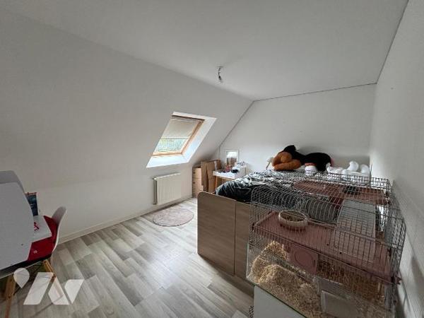 Maison  familiale au calme à vendre à Bohars (29820) en Finistère (29)  Terrain de 788 m²

Si...
