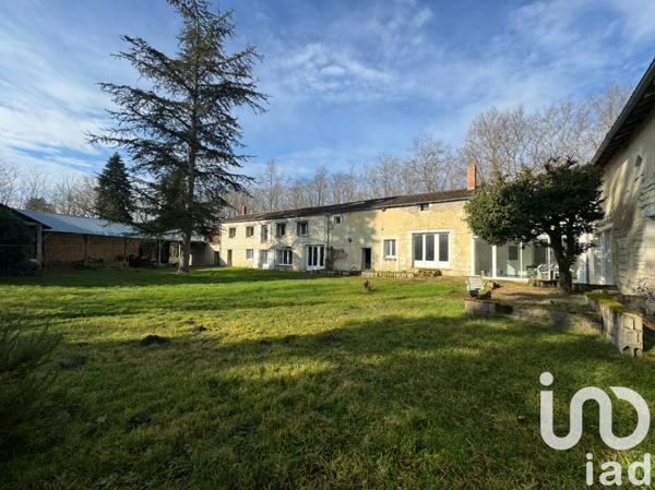 Maison à vendre 11 pièces 280 m² Monts-sur-Guesnes