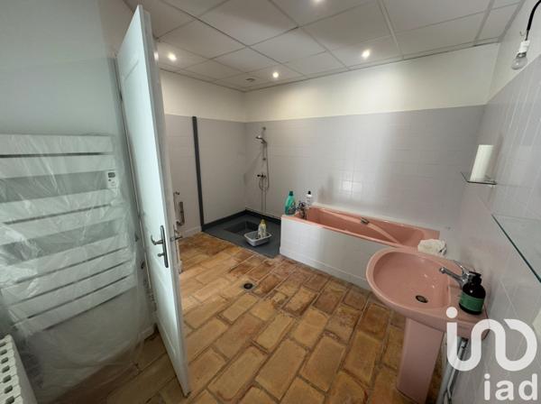 Maison à vendre 11 pièces 280 m² Monts-sur-Guesnes