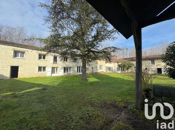 Maison à vendre 11 pièces 280 m² Monts-sur-Guesnes