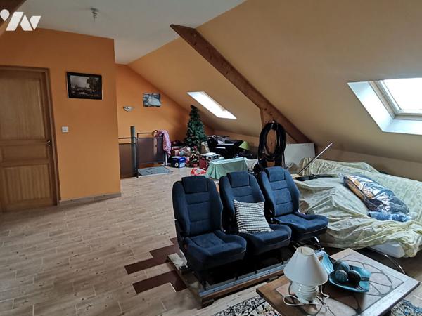 GEVEZE - Ancien manoir rénové, 203 m² hab. avec dépendances et terrain de 1637m² env.