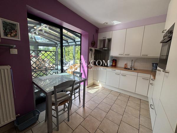 Maison 5 pièce(s) 3 chambre(s) 108 m²