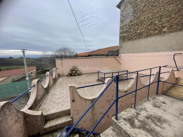 Vente Maison 12 pièces 220 m2 à Saint-Just-la-Pendue