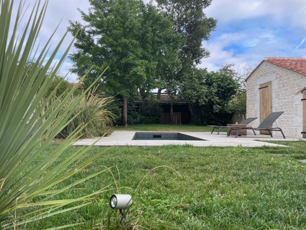 Vente Maison La rochelle 1 245 000 € HAI - 147 m2 - 4 Chambres - Réf. 668-TERREETMER17_668