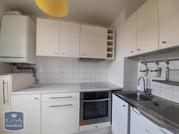 Appartement à louer 2 pièces 42.16m² Lucé (28110)