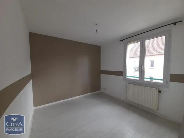 Appartement à louer 2 pièces 42.16m² Lucé (28110)