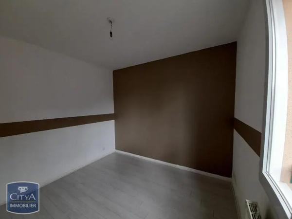 Appartement à louer 2 pièces 42.16m² Lucé (28110)