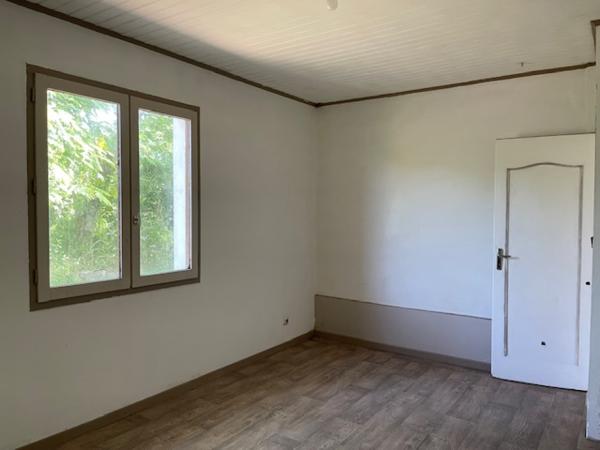Maison 5 pièces 105 m² sur terrain 2624 m²
