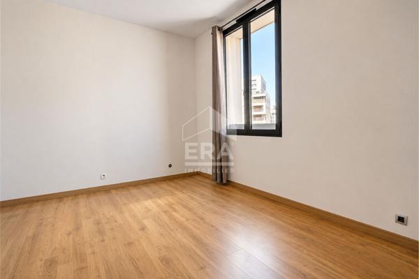 T2+ CAVE CLICHY 30M2 LIGNE 13/14