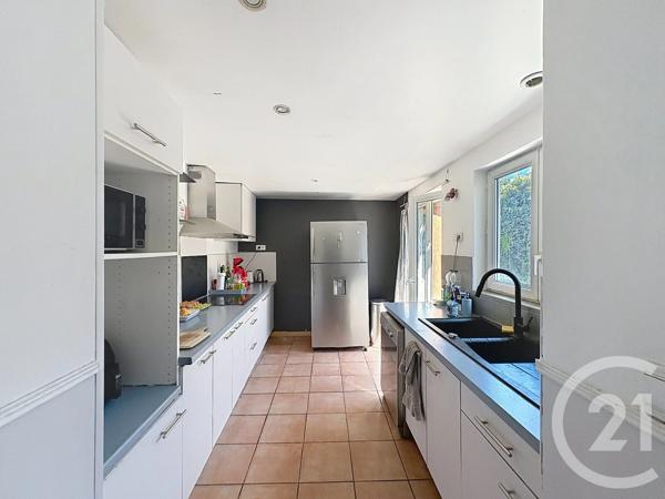Maison à vendre  6 pièces - 208 m 2   CASTELSARRASIN  - 82