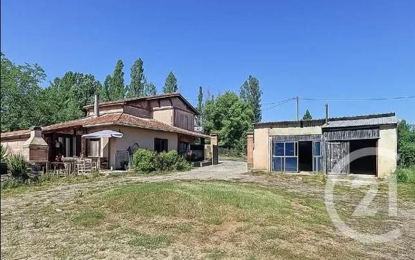 Maison à vendre  6 pièces - 208 m 2   CASTELSARRASIN  - 82