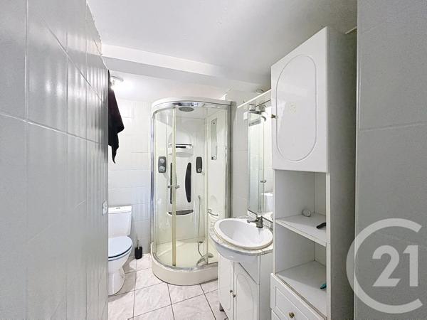 Maison à vendre  6 pièces - 208 m 2   CASTELSARRASIN  - 82
