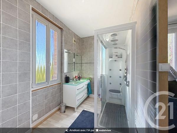 Maison à vendre  6 pièces - 208 m 2   CASTELSARRASIN  - 82