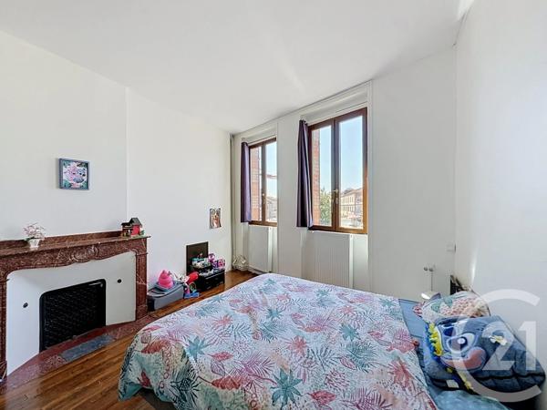 Maison à vendre  6 pièces - 208 m 2   CASTELSARRASIN  - 82