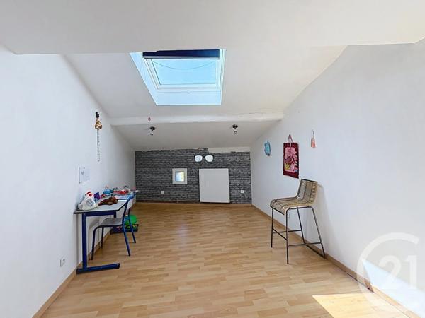 Maison à vendre  6 pièces - 208 m 2   CASTELSARRASIN  - 82