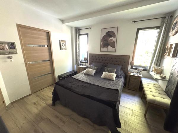 Maison D'architecte 2019-3 chambres donc 2 suite parentales, bureau à 2 km de Bléré