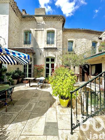 Demeure 15 pièces de 700 m² à Bourg-Saint-Andéol (07700)
