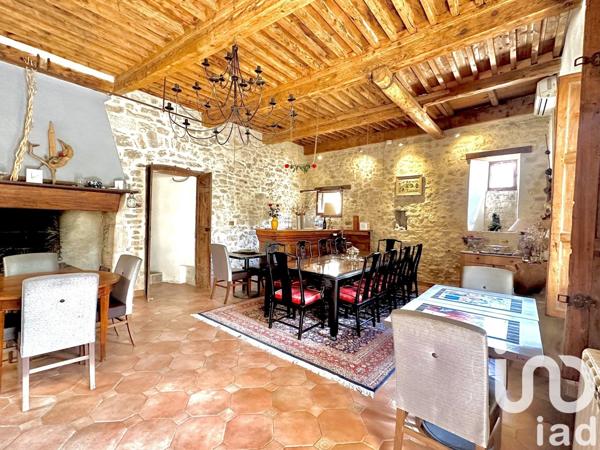 Demeure 15 pièces de 700 m² à Bourg-Saint-Andéol (07700)