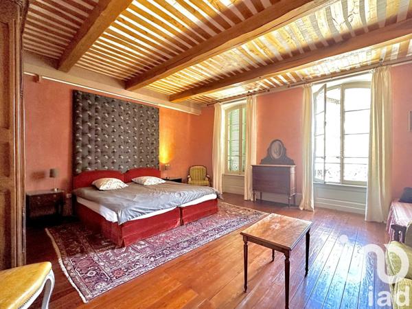 Demeure 15 pièces de 700 m² à Bourg-Saint-Andéol (07700)