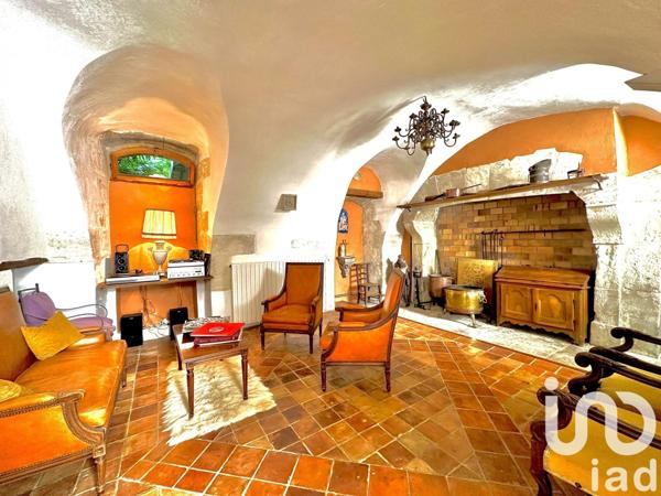 Demeure 15 pièces de 700 m² à Bourg-Saint-Andéol (07700)