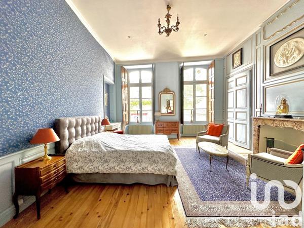 Demeure 15 pièces de 700 m² à Bourg-Saint-Andéol (07700)