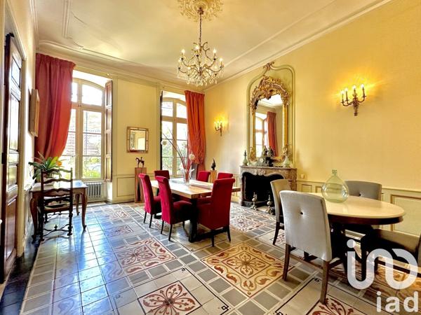 Demeure 15 pièces de 700 m² à Bourg-Saint-Andéol (07700)