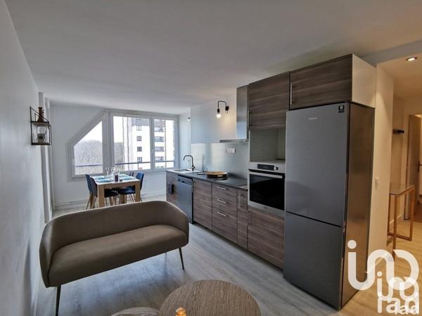 Appartement 2 pièces de 68 m² à Champs-sur-Marne (77420)