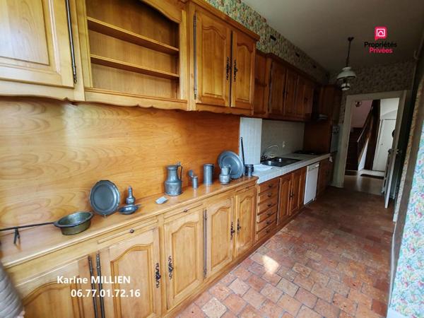 DREUX 28100 Maison en centre ville - 5 chambres - Garage - Dépendance - Grenier - Terrain - 275600  HAI