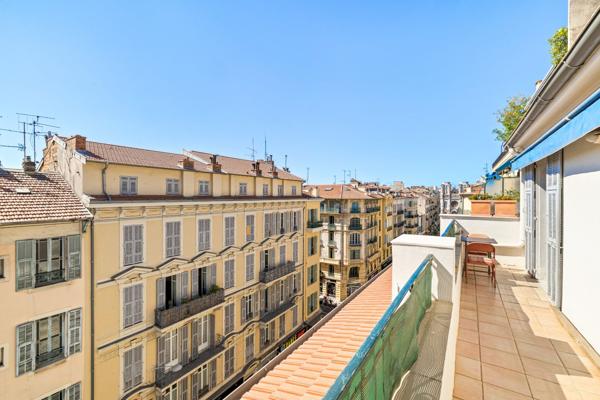 Vente Appartement de luxe Nice 1 pièce 97 m²