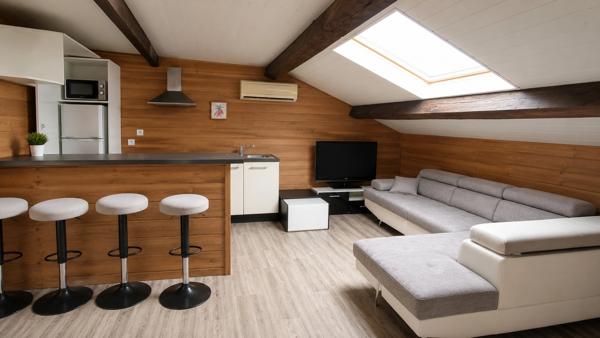 Immeuble à vendre CAZERES SUR L'ADOUR (40)