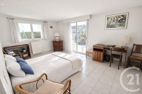 Maison à vendre  6 pièces - 160 m 2   PAU  - 64