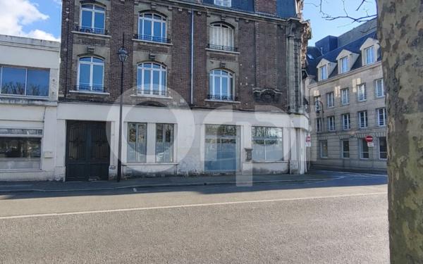 Appartement à vendre    3 pièces • 81 m2 Compiègne