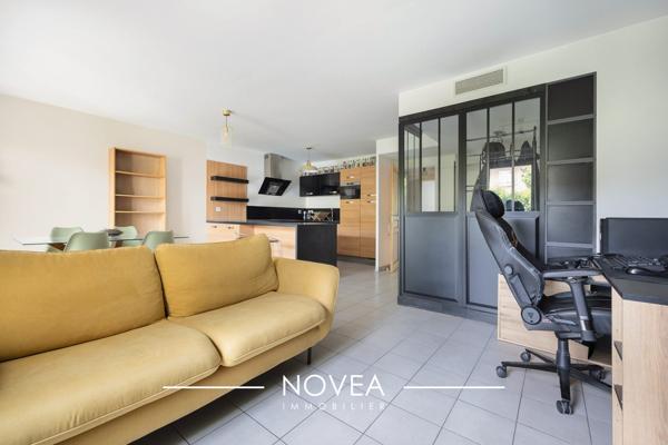 Rez-de-jardin avec garage double