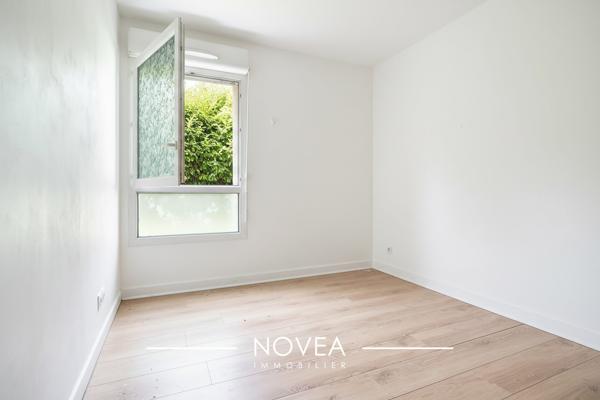 Rez-de-jardin avec garage double