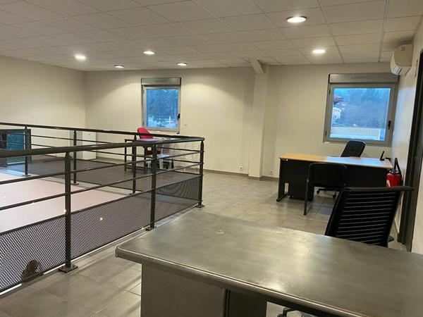 Bureaux/local à louer 75m² - Craponne (69290)