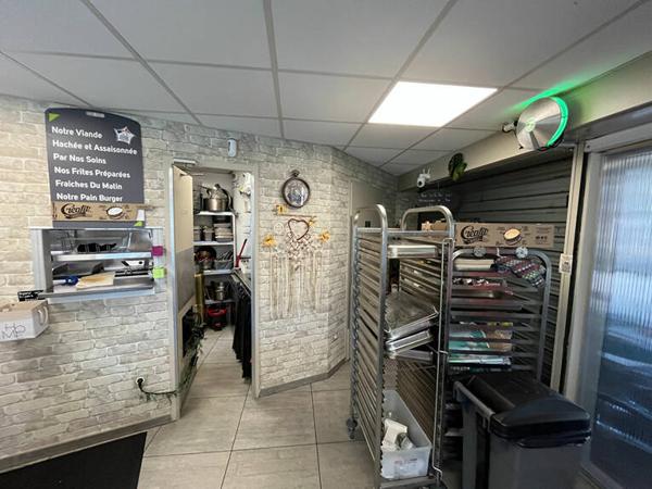 Très belle opportunité : FDS Restaurant Rapide Zone des landiers de 115 m2