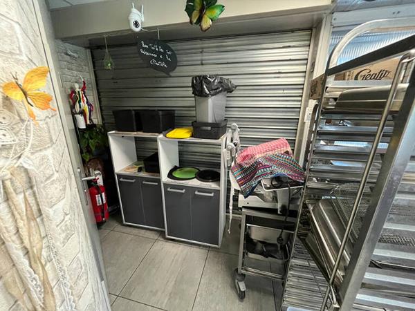 Très belle opportunité : FDS Restaurant Rapide Zone des landiers de 115 m2