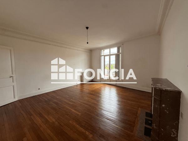 Location Appartement 3 pièces 100.43 m² - 14 AVENUE DE GAULLE Charleville-mezieres 08000