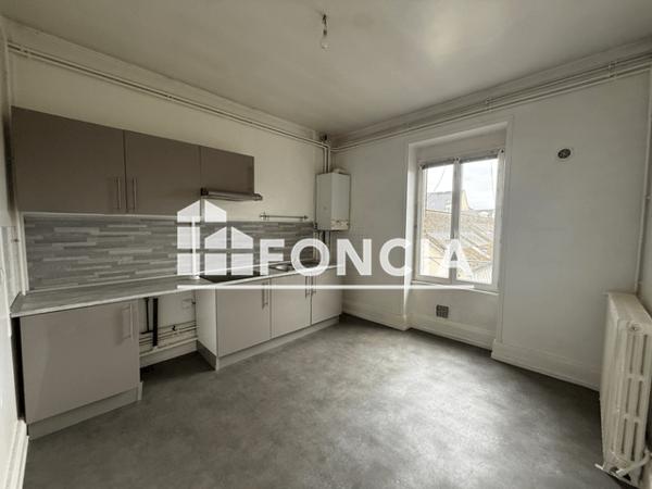 Location Appartement 3 pièces 100.43 m² - 14 AVENUE DE GAULLE Charleville-mezieres 08000