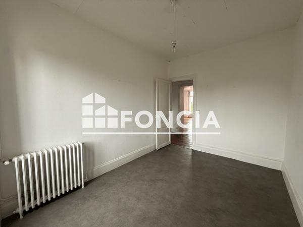 Location Appartement 3 pièces 100.43 m² - 14 AVENUE DE GAULLE Charleville-mezieres 08000