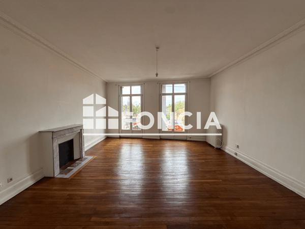 Location Appartement 3 pièces 100.43 m² - 14 AVENUE DE GAULLE Charleville-mezieres 08000