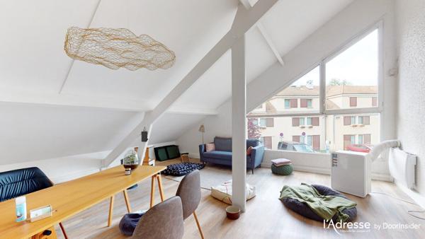 Local commercial VERRIERES LE BUISSON 1 pièce 53 m² utiles
