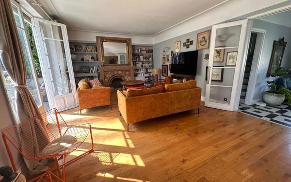 Maison à vendre    7 pièces • 280 m2 Arpajon