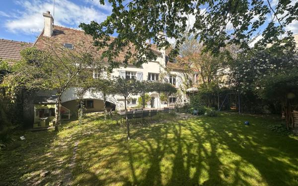 Maison à vendre    7 pièces • 280 m2 Arpajon