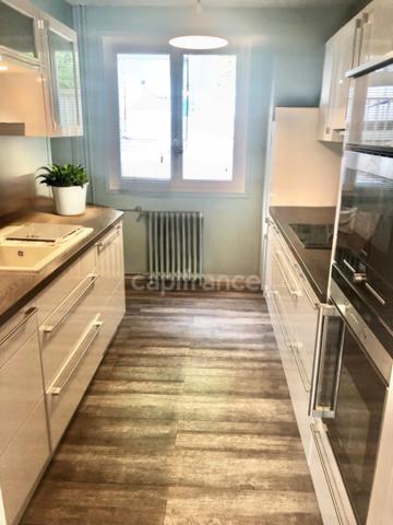 ***Exclusivité***SAINTE ADRESSE*** à 100 m de la plage, appartement T5 avec terrasse de 95m² et garage