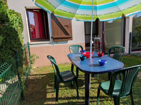 APPARTEMENT à VAUX SUR MER